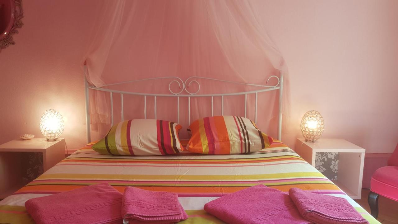 B&B La Vie En Rose Basel Dış mekan fotoğraf